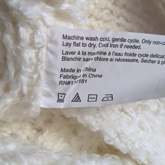 Lemon Knit Cream Sweater V-neck - Picture 7 of 8